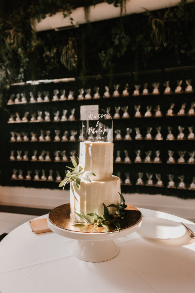 wedding cake at The Collins Off Main, wedding venue, chelsea, ann arbor