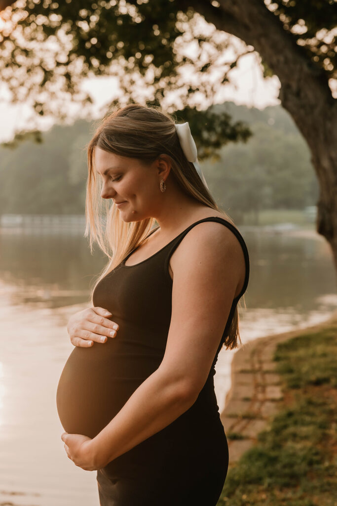 Outdoor maternity session during golden hour