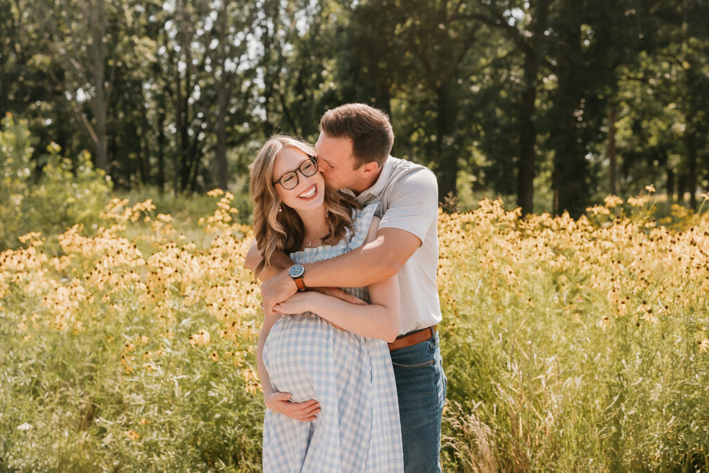 Outdoor maternity session during golden hour