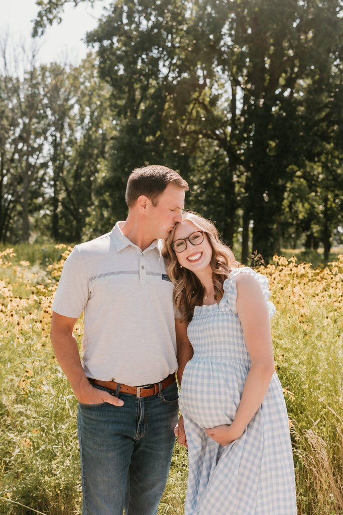 Outdoor maternity session during golden hour