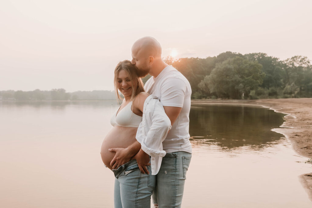 Outdoor maternity session during golden hour